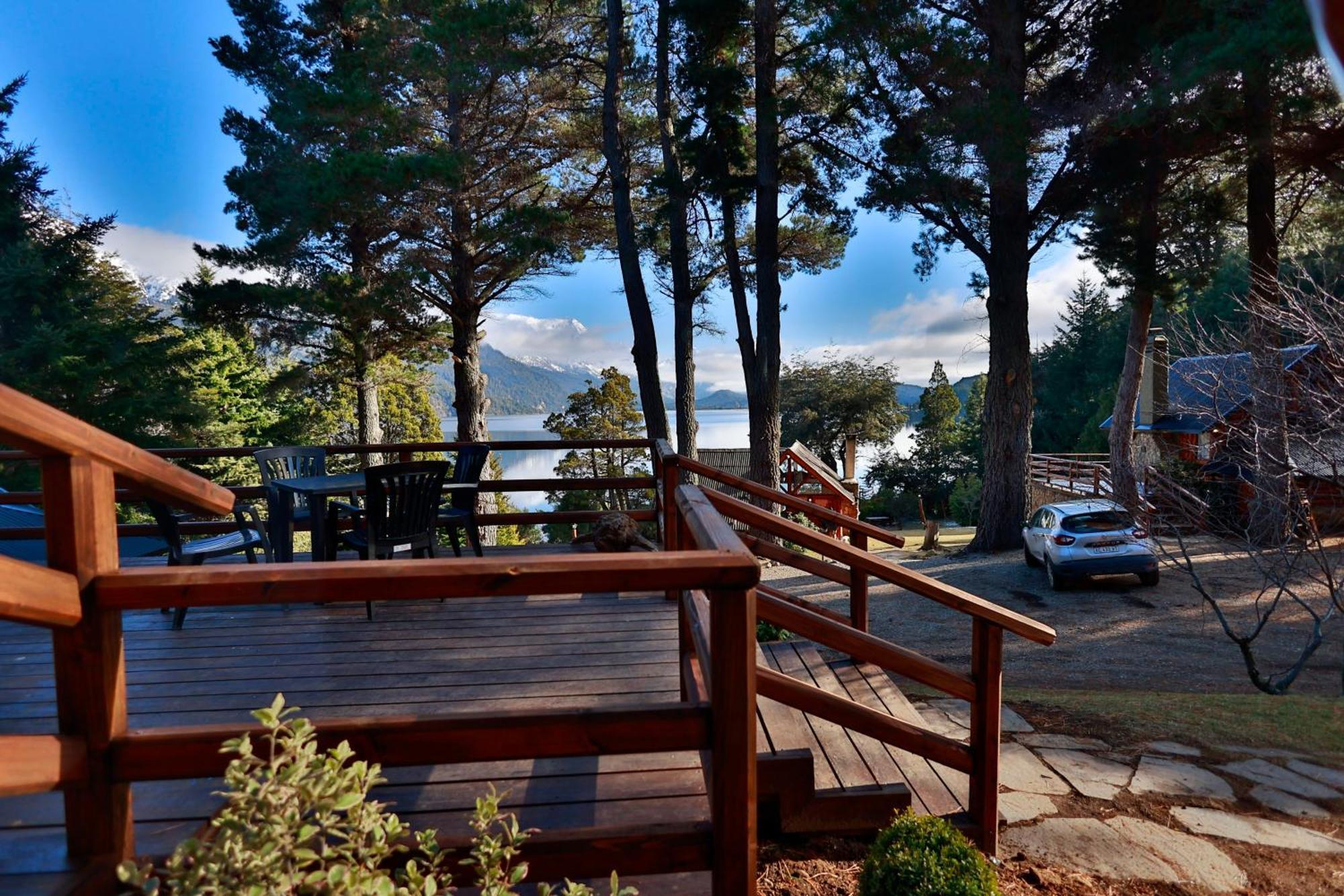 Labrador Con Costa De * San Carlos de Bariloche