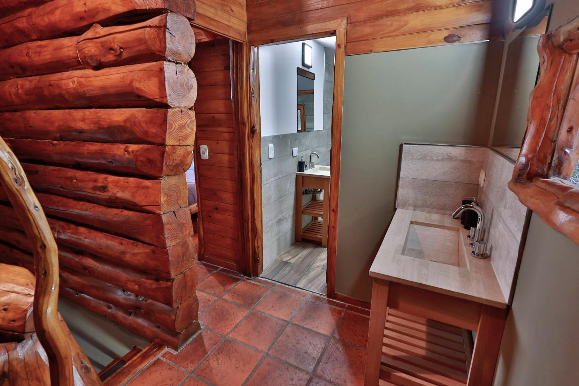 Lodge Labrador Con Costa De